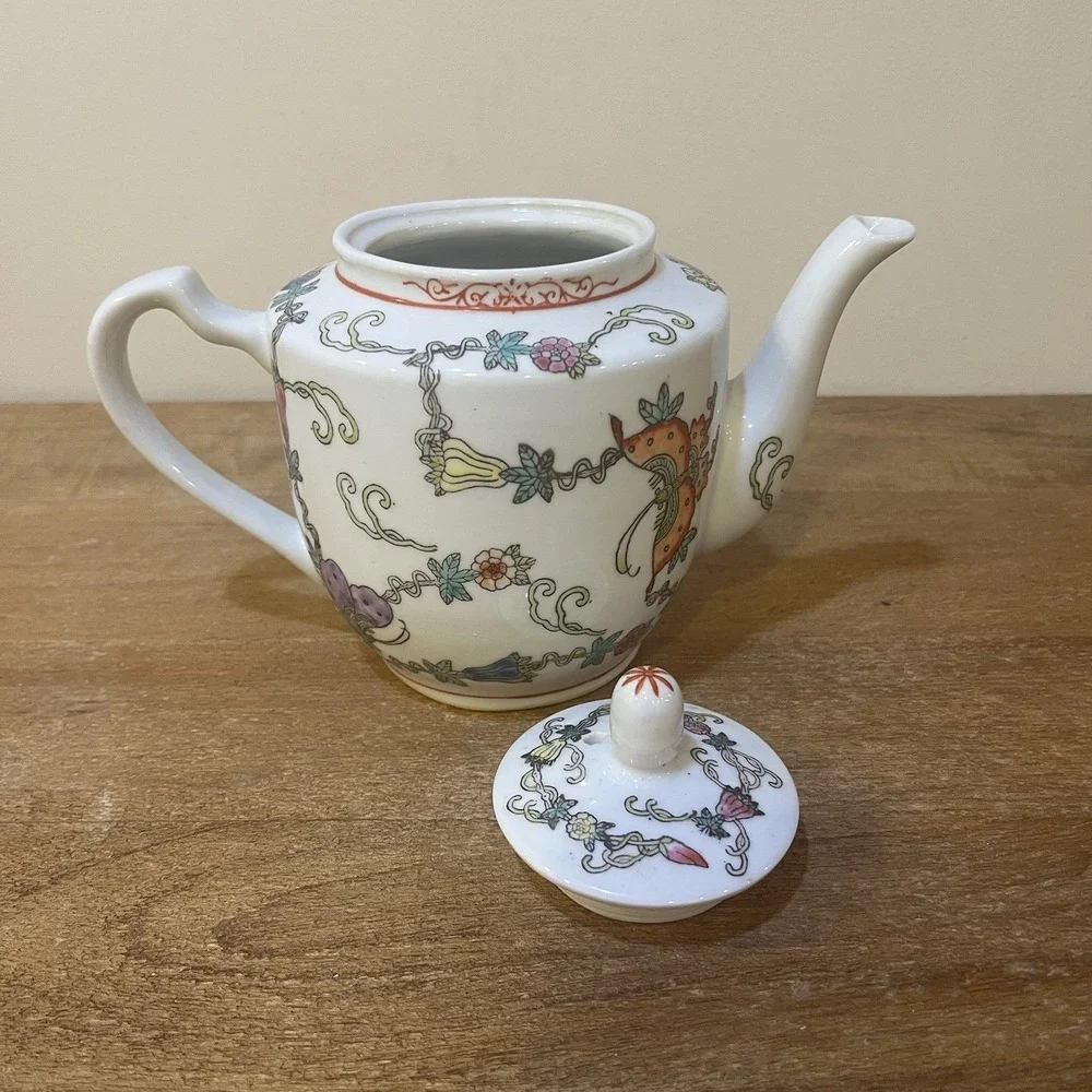 VTG Chinese Jingdezhen Style Porcelain Teapot Butterfly Floral Chinoiserie Asian